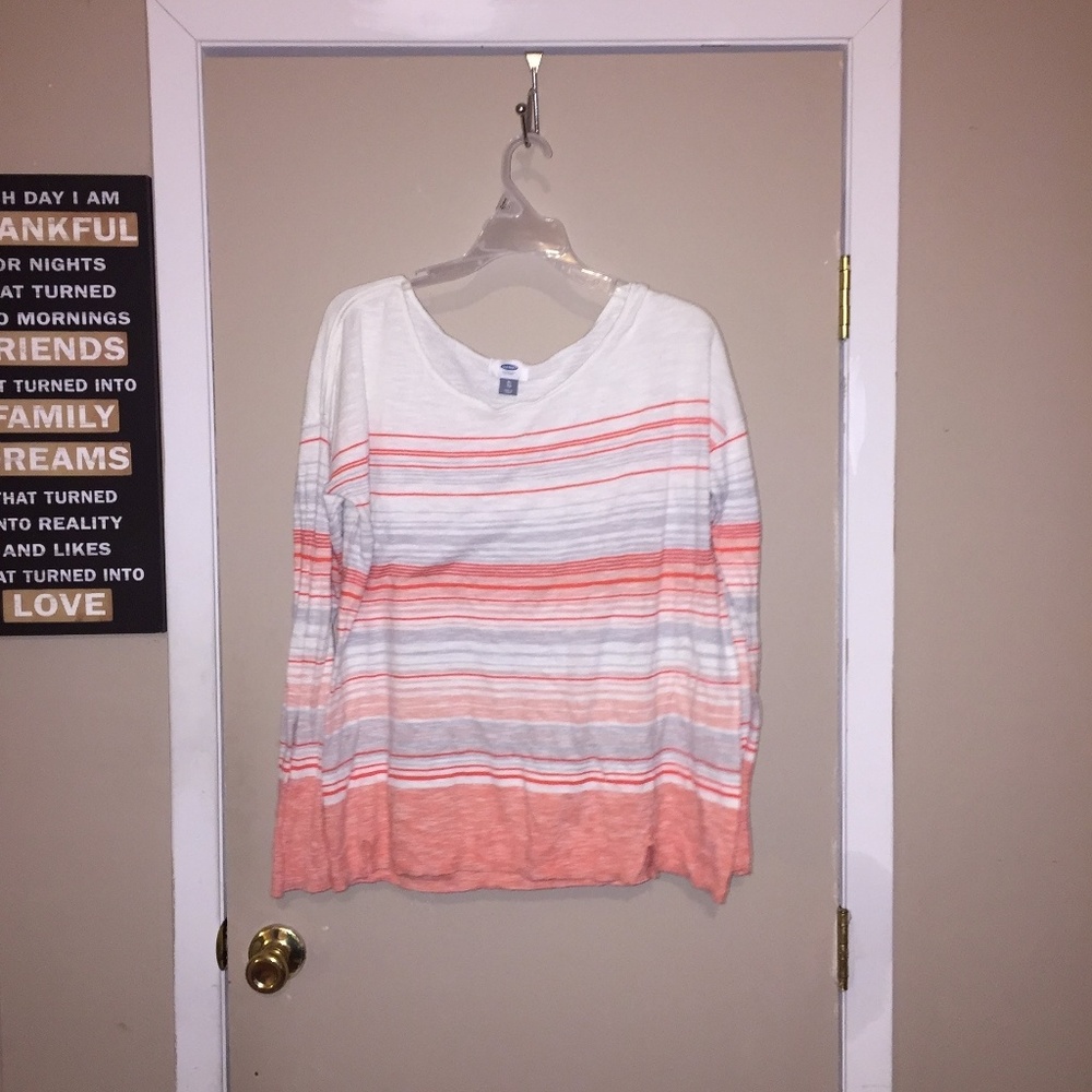 Pretty sweater coral,grey,and white XL